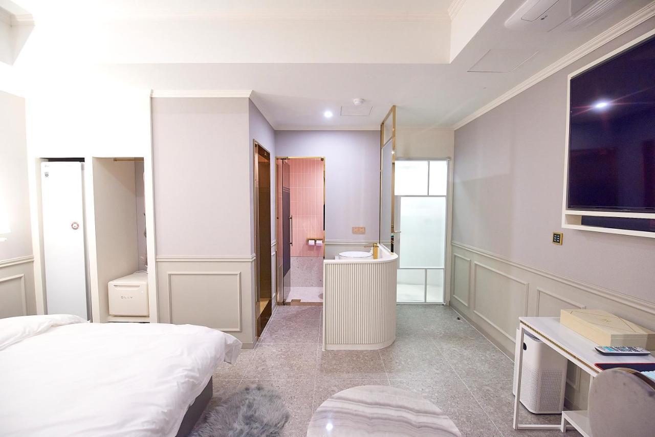 Denbasta Signature Hotel Busan Exterior photo