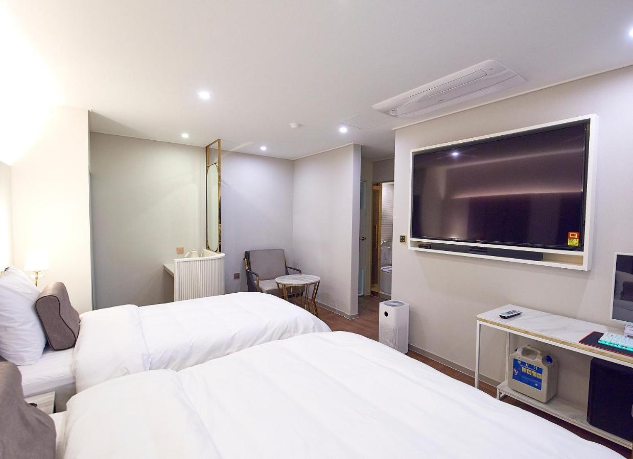 Denbasta Signature Hotel Busan Exterior photo